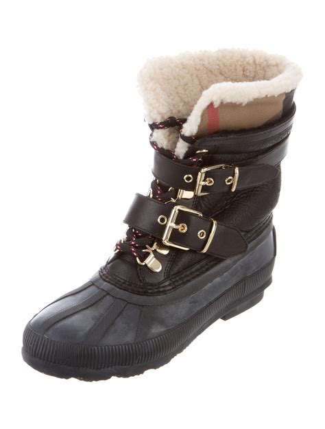 burberry fur snow boots|Burberry Winter Boots, Scarves, Hats, Gloves & More.